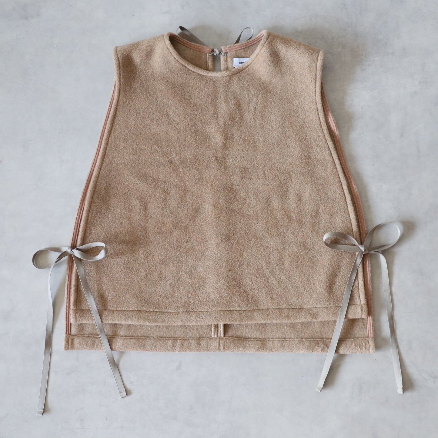 ふんわりあたたか side ribbon vest【camel】