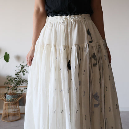 手織りジャムダニ綿の風纏うボリュームスカート【white】