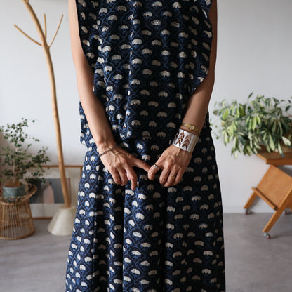 《即納》裾ゆれフレアキャミワンピース【deep navy】