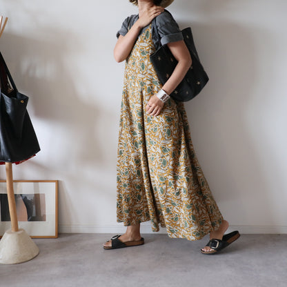 《受注》裾ゆれフレアキャミワンピース【mustard brown】