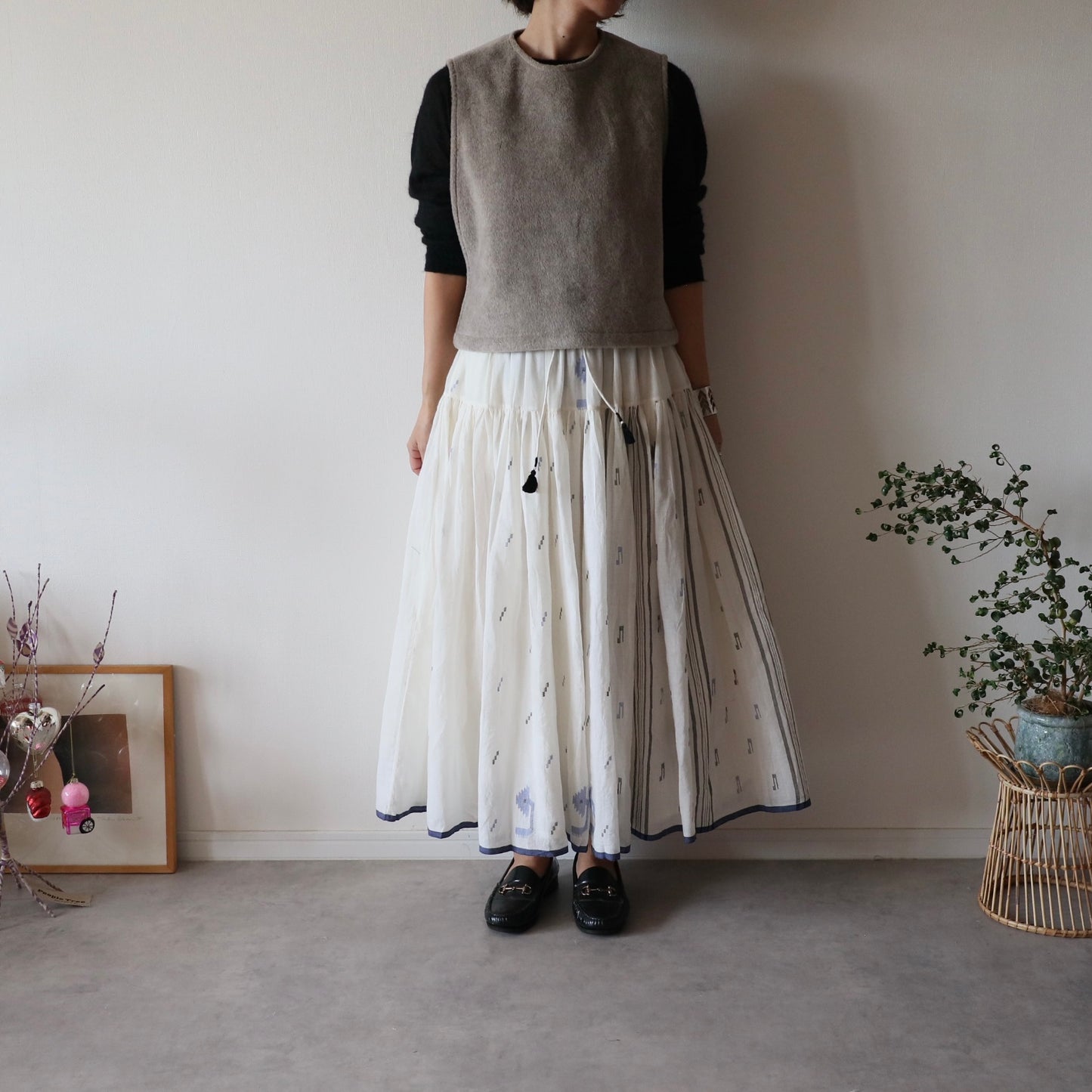 ふんわりあたたか side ribbon vest【moku brown】