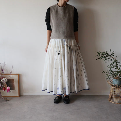 ふんわりあたたか side ribbon vest【moku brown】