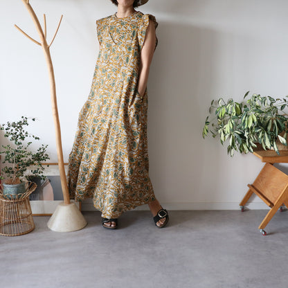 《受注》裾ゆれフレアキャミワンピース【mustard brown】