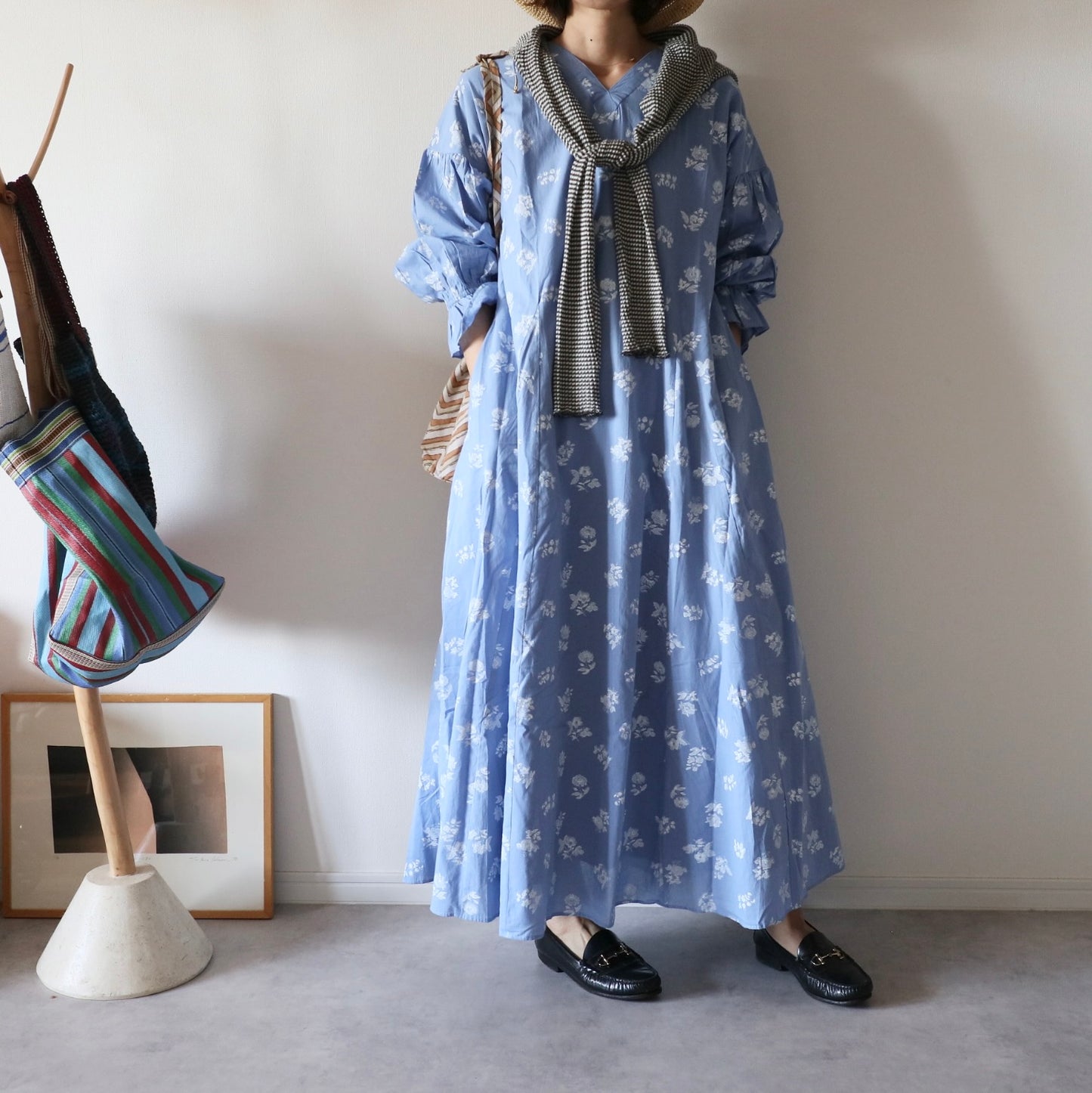 《basic size》すっきりシルエットの裾揺れフレアワンピース【blue】