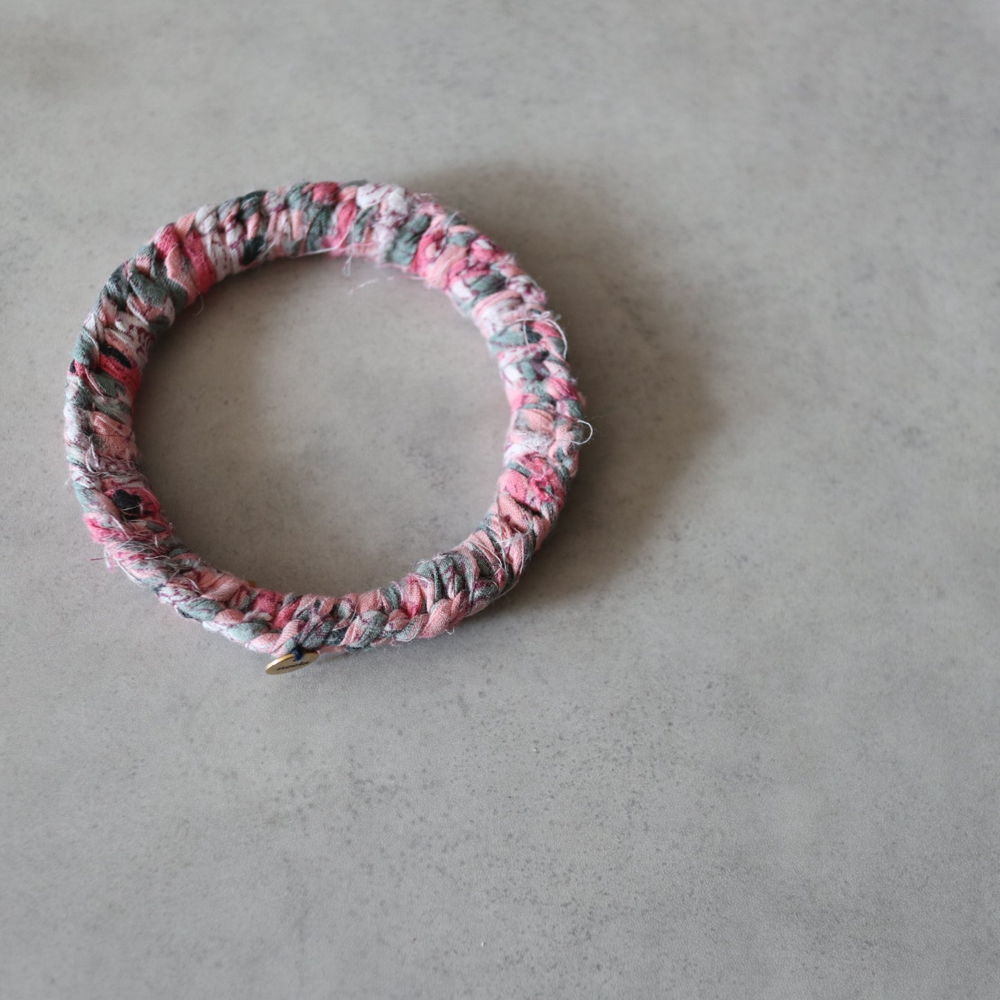 チャリティーバングル【gray & pink】送料無料