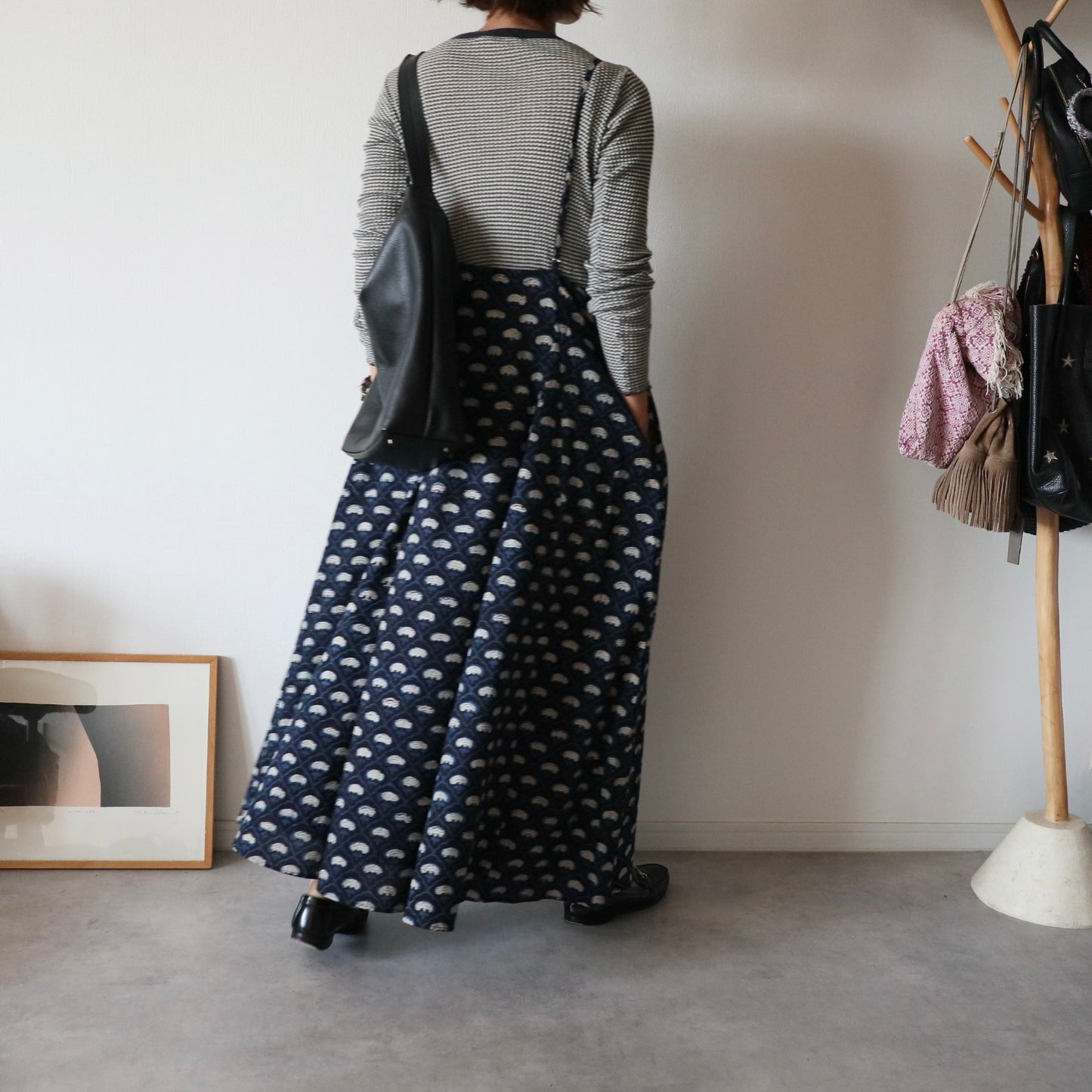 《即納》裾ゆれフレアキャミワンピース【deep navy】