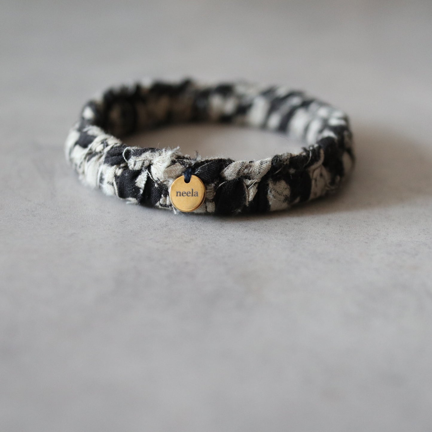 チャリティーバングル【purple & black】送料無料