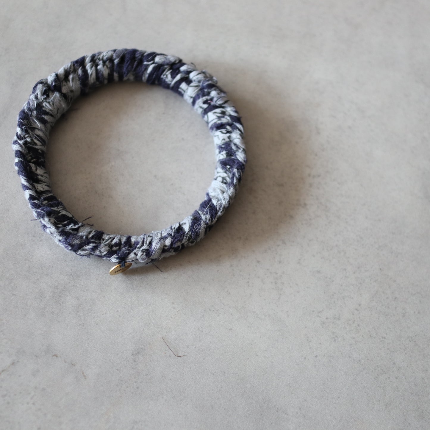 チャリティーバングル【navy & gray】送料無料