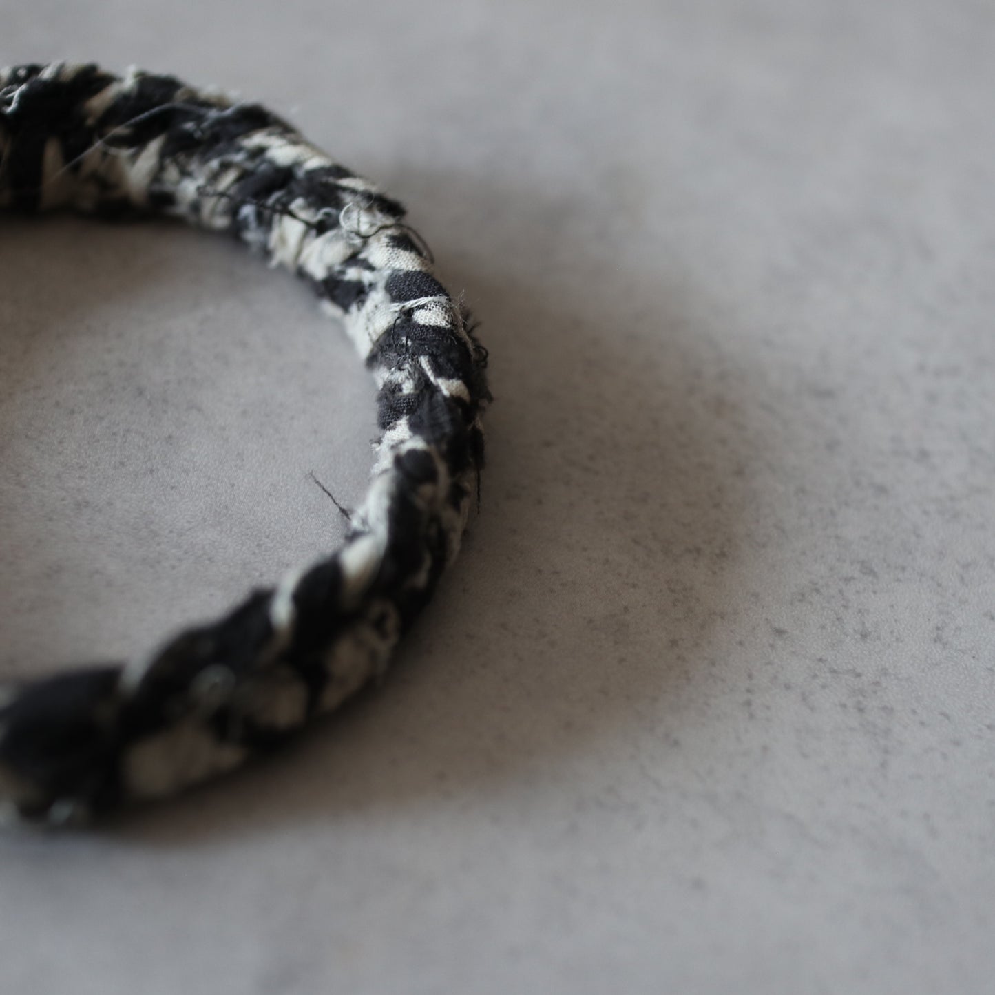 チャリティーバングル【purple & black】送料無料