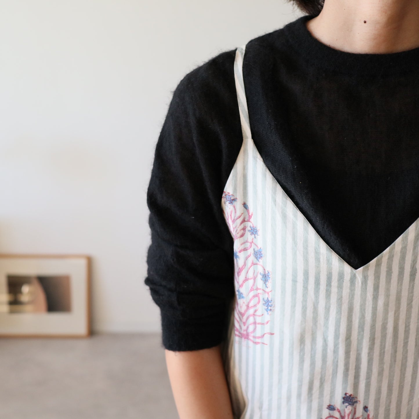 すっきりシルエットの裾ゆれフレアキャミワンピース【ice green】