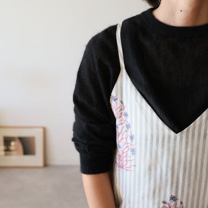 すっきりシルエットの裾ゆれフレアキャミワンピース【ice green】