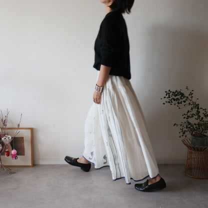 手織りジャムダニ綿の風纏うボリュームスカート【white】