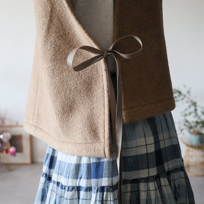 ふんわりあたたか side ribbon vest【camel】