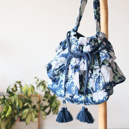 《即納》軽やかフリルの2wayキルトbag【navy】