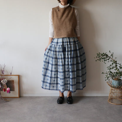 ふんわりあたたか side ribbon vest【camel】