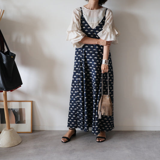 《即納》裾ゆれフレアキャミワンピース【deep navy】