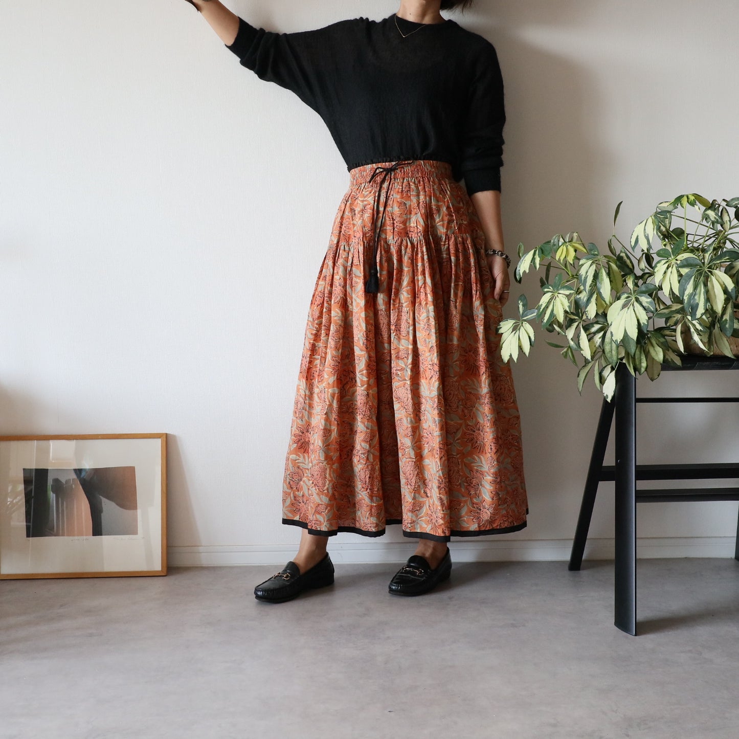 しなやかボリュームのティアードスカート -kusumi orange-