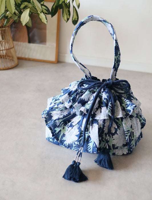 《即納》軽やかフリルの2wayキルトbag【navy】