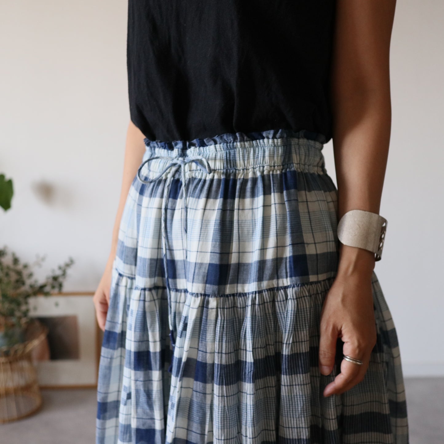 手織りジャムダニ綿の風纏うボリュームスカート【blue check】