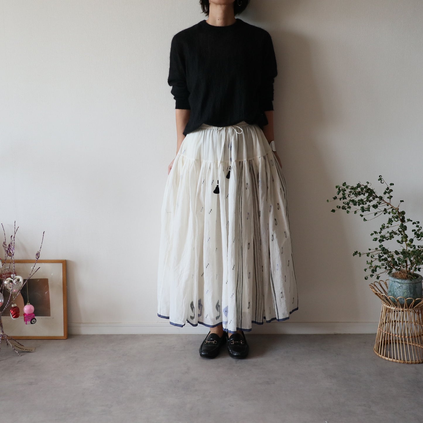 手織りジャムダニ綿の風纏うボリュームスカート【white】