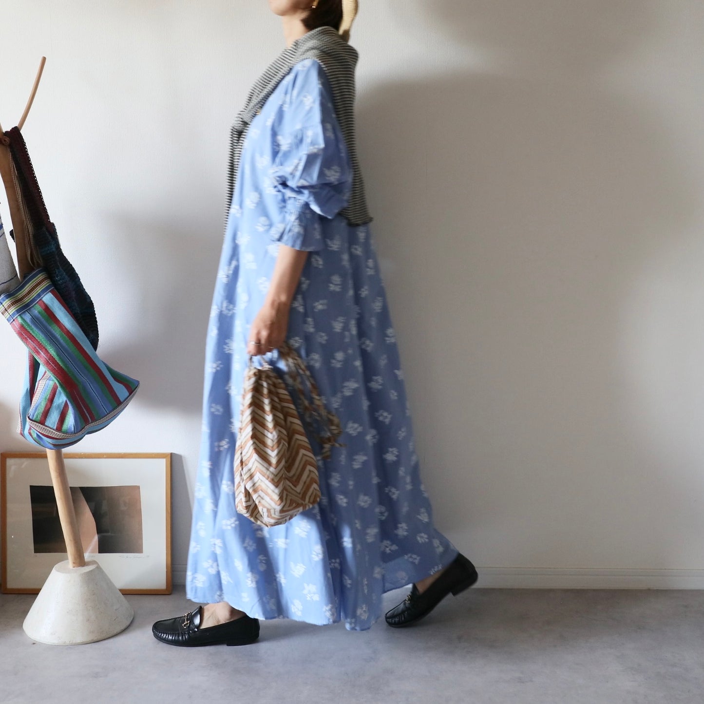 《basic size》すっきりシルエットの裾揺れフレアワンピース【blue】