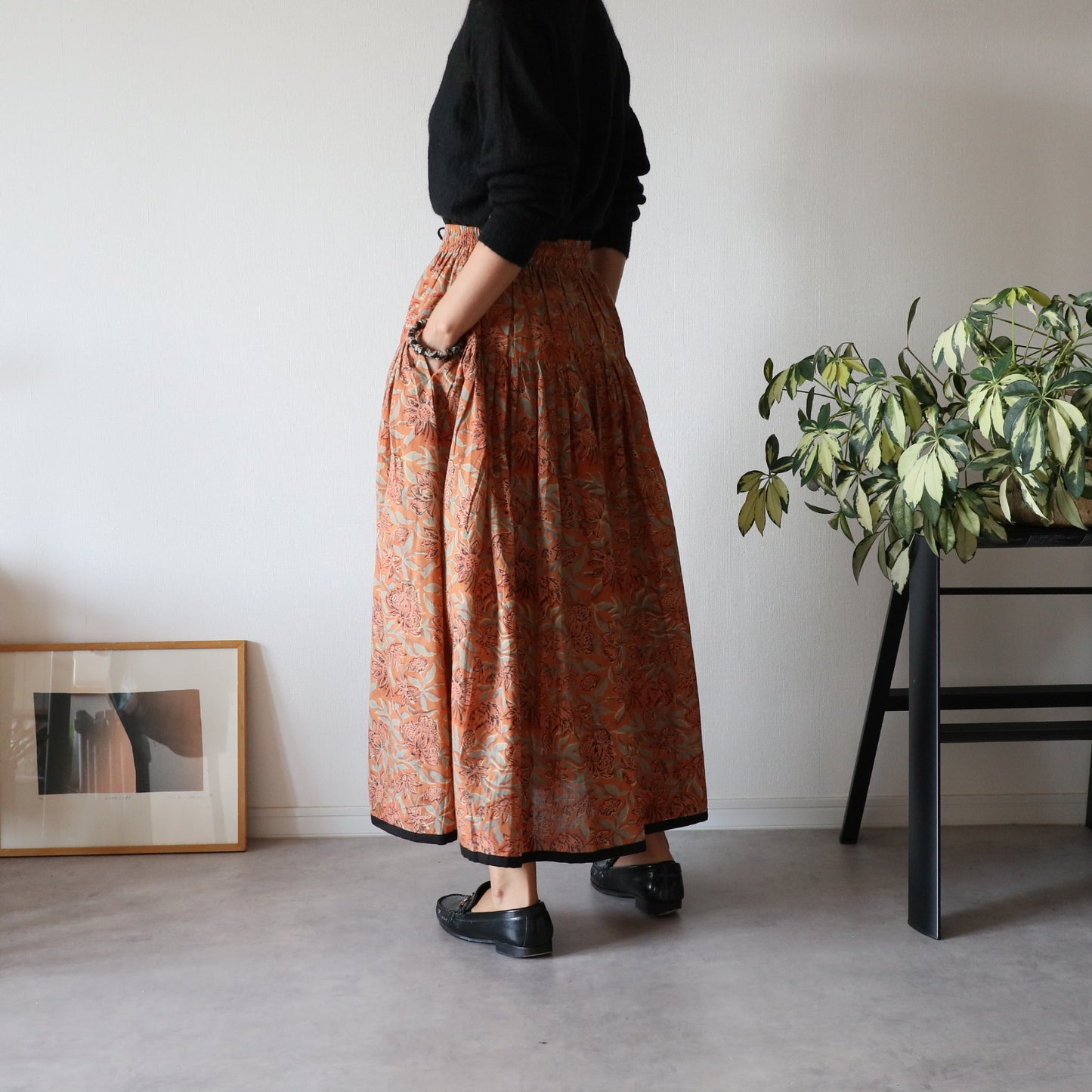 しなやかボリュームのティアードスカート -kusumi orange-