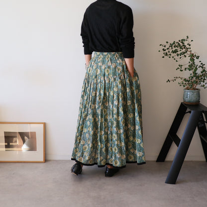 しなやかボリュームのティアードスカート -light green-