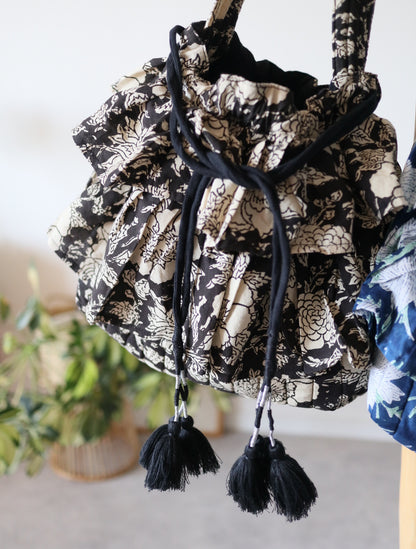 《即納》軽やかフリルの2wayキルトbag【black】