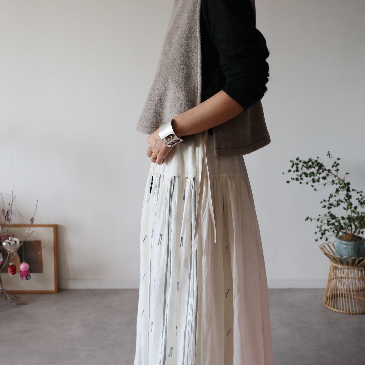 ふんわりあたたか side ribbon vest【moku brown】