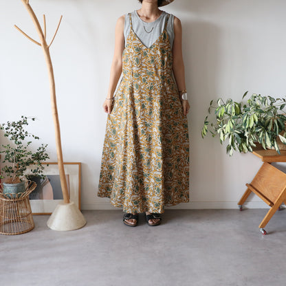 《受注》裾ゆれフレアキャミワンピース【mustard brown】