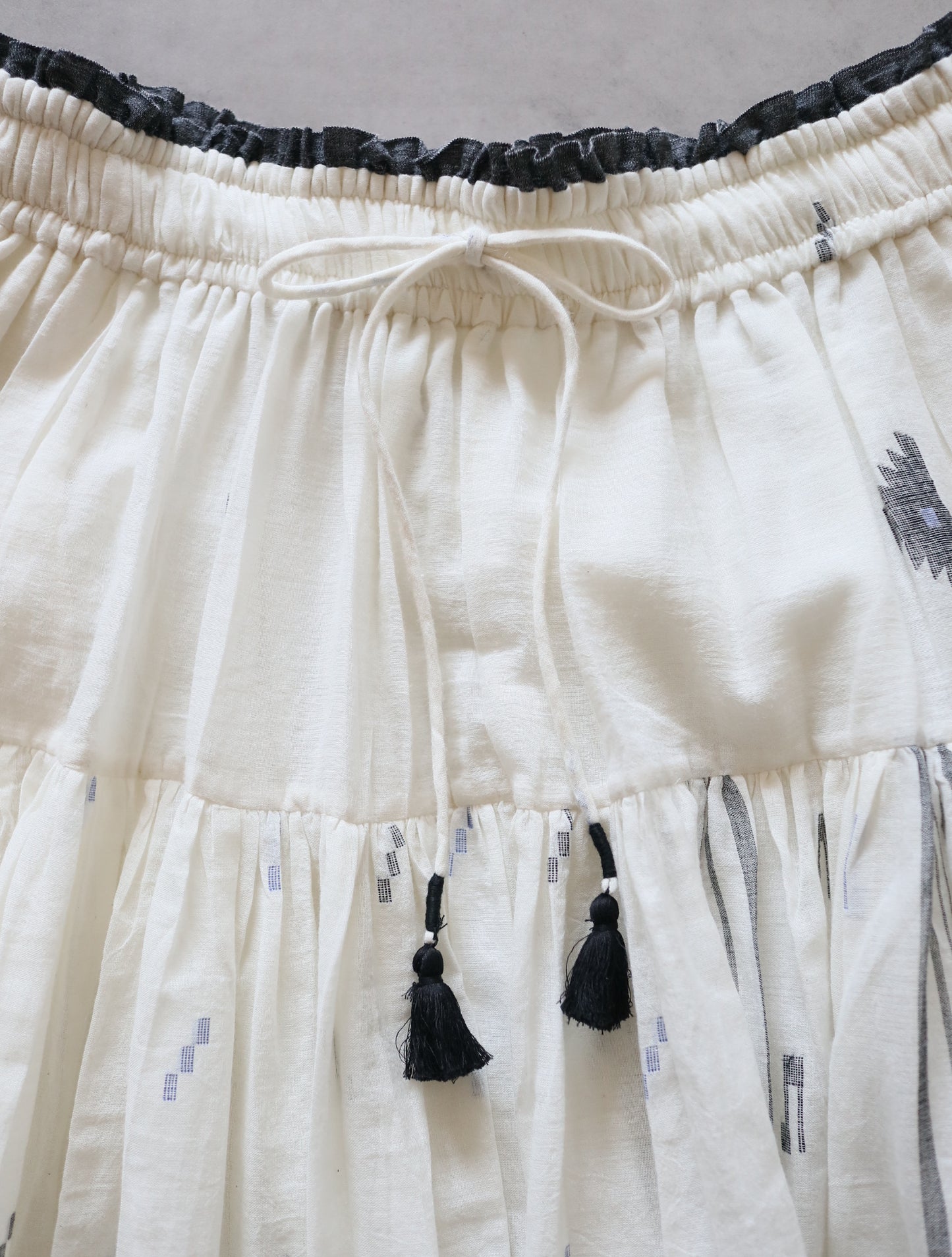 手織りジャムダニ綿の風纏うボリュームスカート【white】
