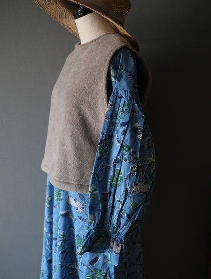 ふんわりあたたか side ribbon vest【moku brown】