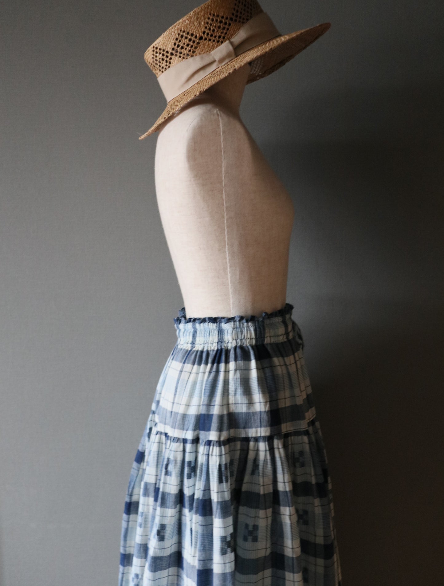 手織りジャムダニ綿の風纏うボリュームスカート【blue check】