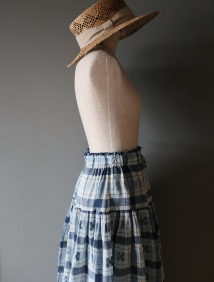 手織りジャムダニ綿の風纏うボリュームスカート【blue check】