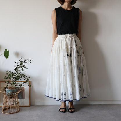 手織りジャムダニ綿の風纏うボリュームスカート【white】