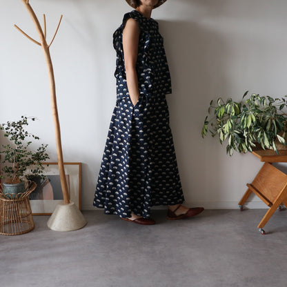 《即納》裾ゆれフレアキャミワンピース【deep navy】
