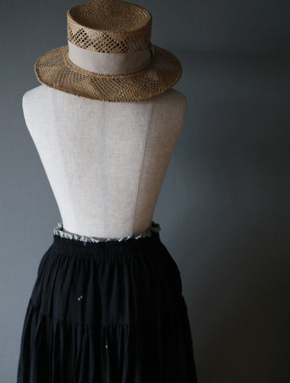 手織りジャムダニ綿の風纏うボリュームスカート【black】