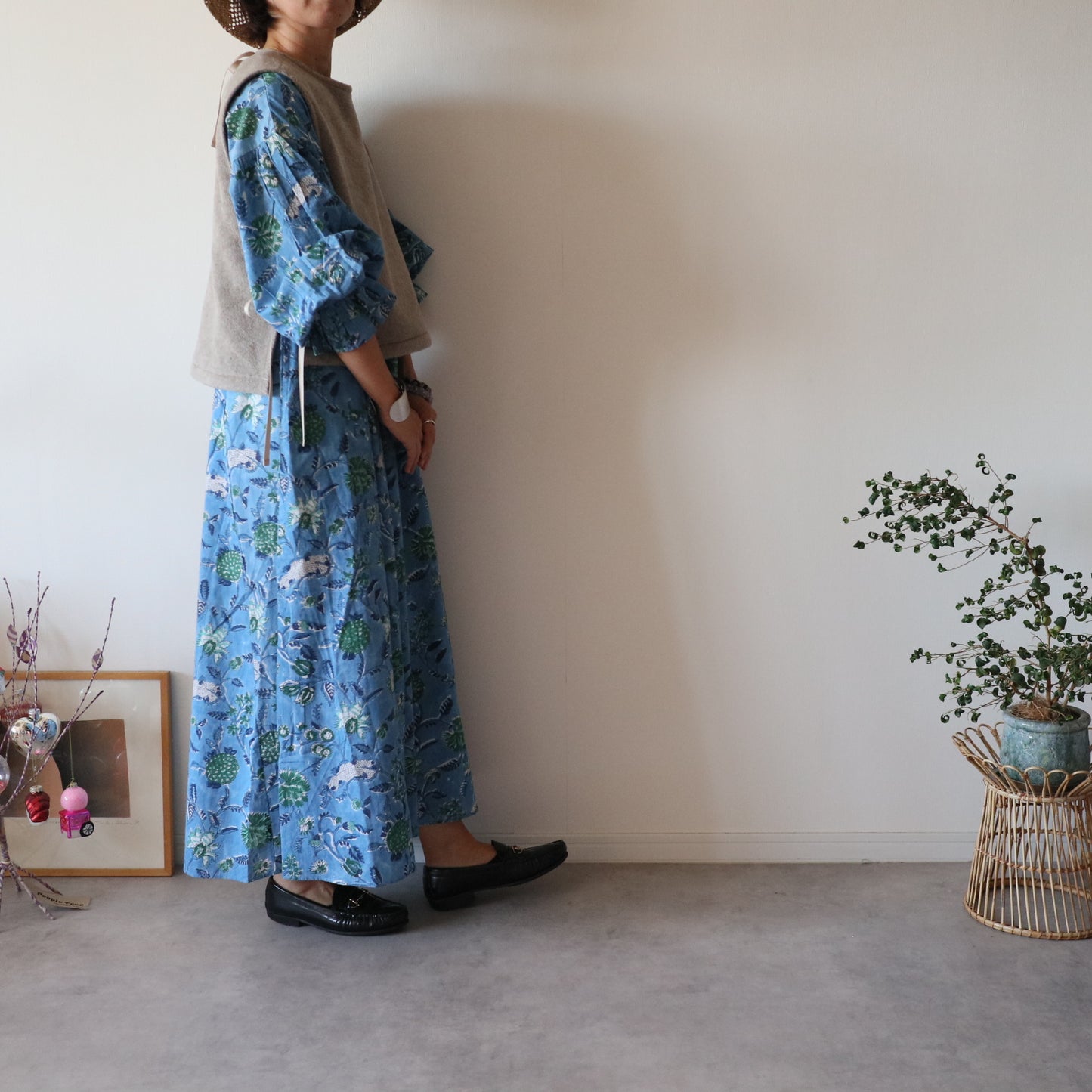 ふんわりあたたか side ribbon vest【moku brown】