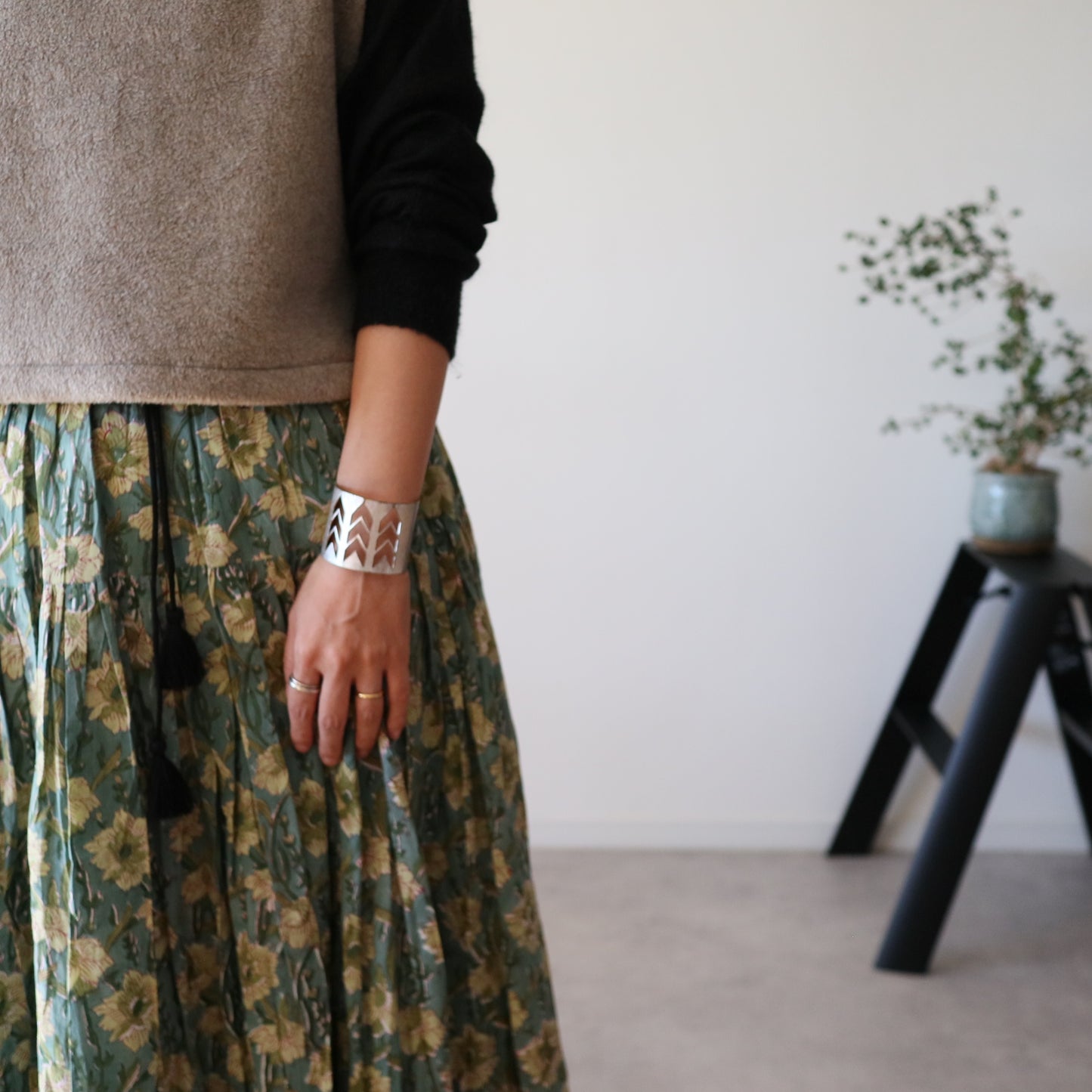 しなやかボリュームのティアードスカート -light green-