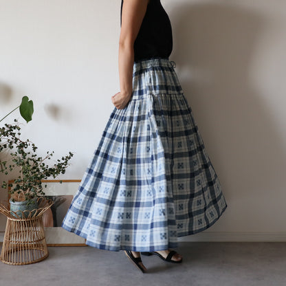 手織りジャムダニ綿の風纏うボリュームスカート【blue check】