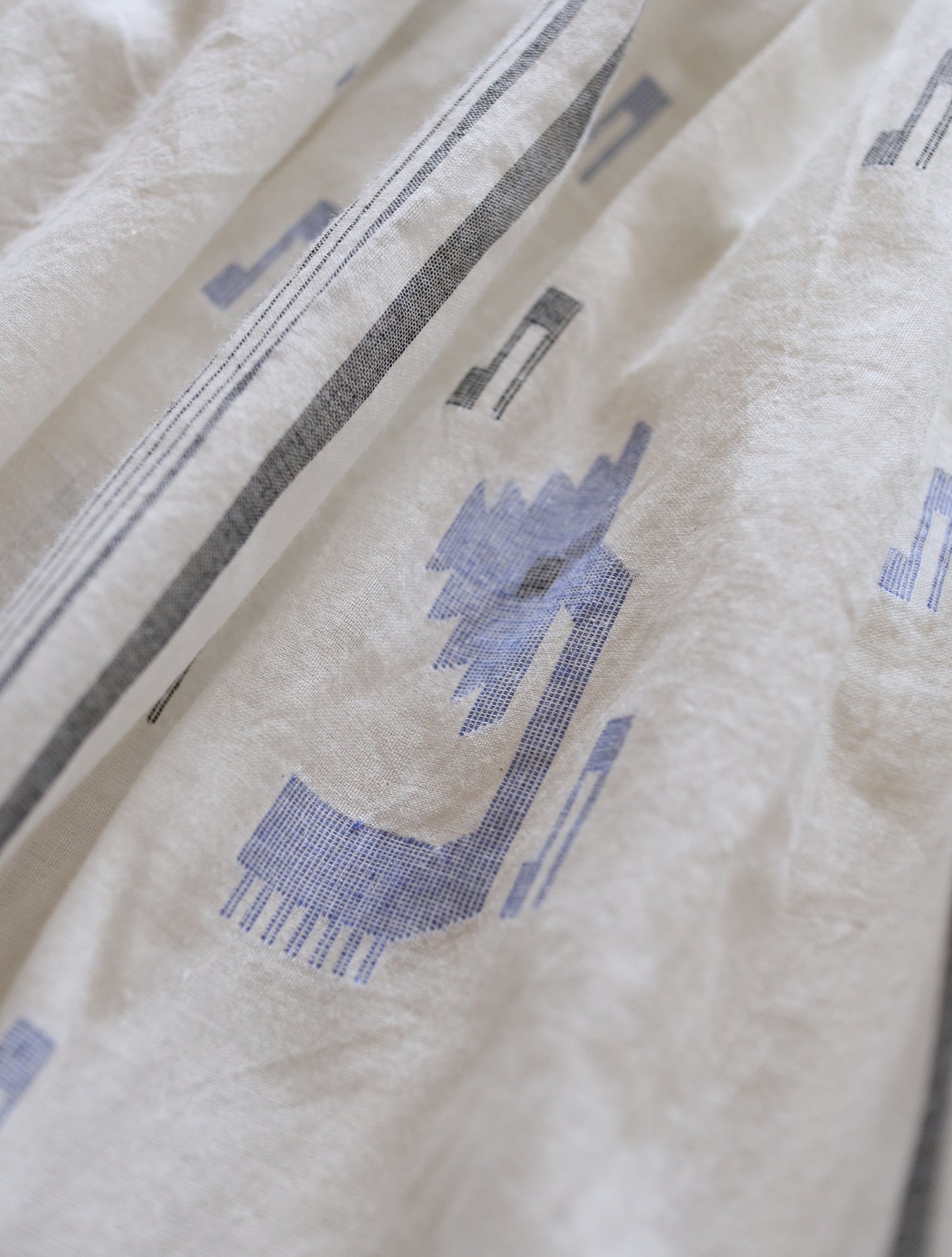 手織りジャムダニ綿の風纏うボリュームスカート【white】