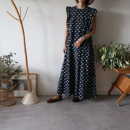 《即納》裾ゆれフレアキャミワンピース【deep navy】