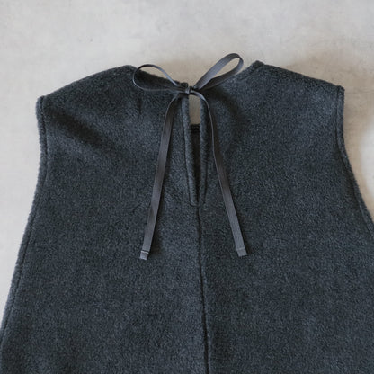 ふんわりあたたか side ribbon vest【charcoal】