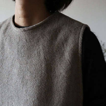 ふんわりあたたか side ribbon vest【moku brown】