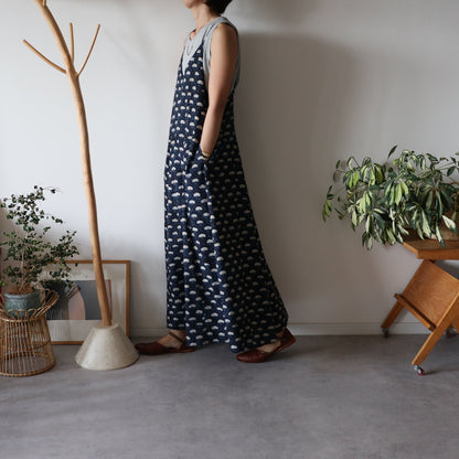 《即納》裾ゆれフレアキャミワンピース【deep navy】