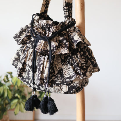 《即納》軽やかフリルの2wayキルトbag【black】