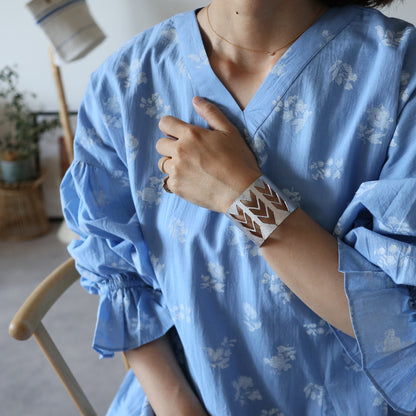 《basic size》すっきりシルエットの裾揺れフレアワンピース【blue】